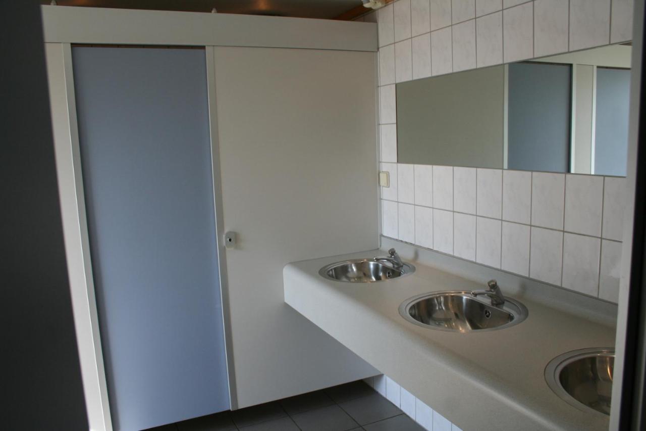 Shepherds Hut Oostvoorne Eksteriør billede