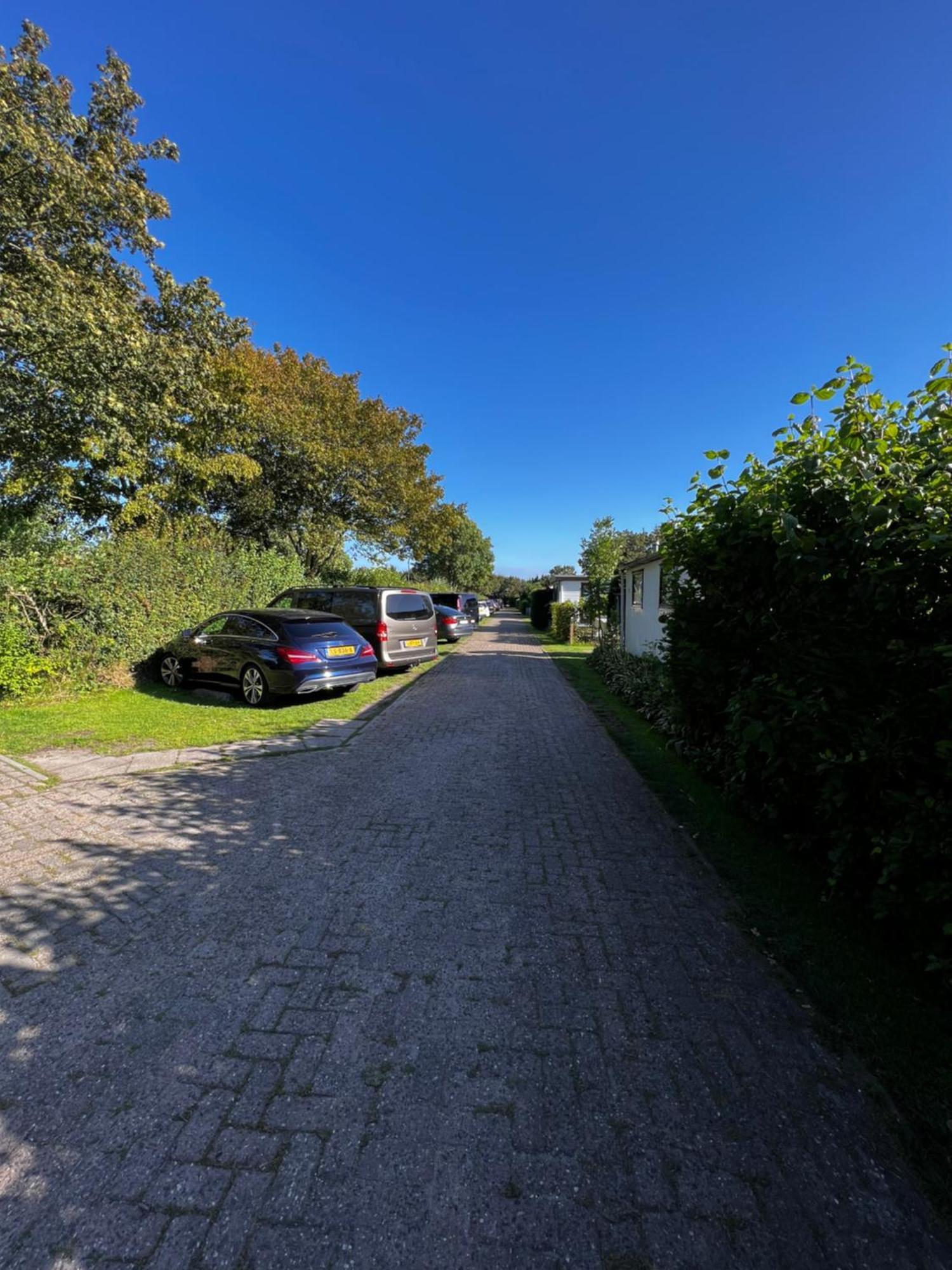 Shepherds Hut Oostvoorne Eksteriør billede